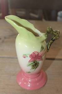 lot 1180 image: MCM Hull 7 Pitcher no chips or cracks