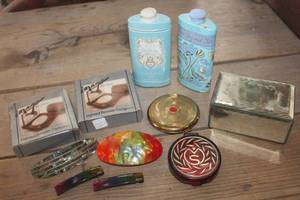 lot 1183 image: Vtg. Compacts, Jewelry Box & More