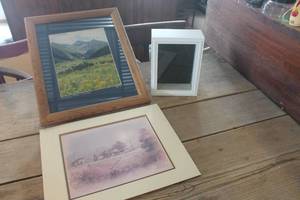 lot 1186 image: Vtg. Pictures & Shadow Box