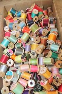 lot 1188 image: Vintage Spools