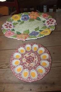 lot 1198 image: Vtg. Egg Plate and Platter
