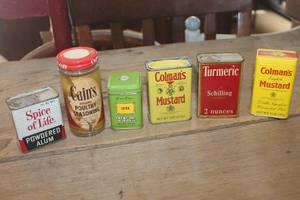 lot 1229 image: Vtg. Spice Tins and More