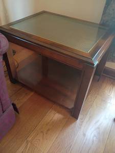lot 908 image: Wooden Side Table with Glass Top and Storage Shelf.  20 x 21 x 26