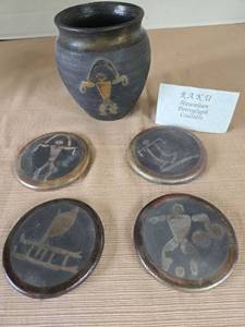 lot 1019 image: RAKU Hawaiian Petroglyph Pottery Set with Coasters