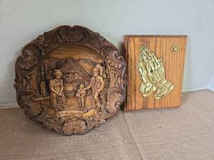 lot 1038 image: Carved Wood Wall Plaques with Praying Hands and Schwarzwald Black Forest Scene