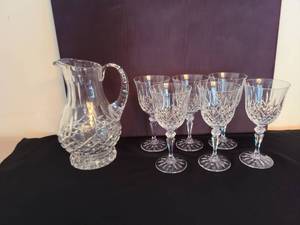 lot 1102 image: Crystal Cut Glass Water Pitcher with Six Matching Galway Goblets Set, 2 goblets have slight chips on rims