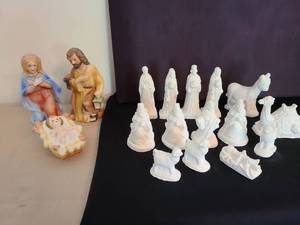 lot 1122 image: Painted and unpainted nativity molds and smoke glass round display plate
