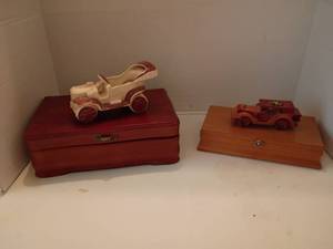 lot 1228 image: Wooden Jewelry Boxes and Ceramic Car