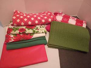 lot 1303 image: Table Cloths and Placemats