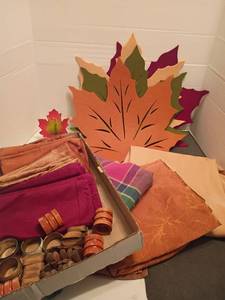lot 1317 image: Fall Decor.   Table Cloths, Napkins, Napkin Rings and More