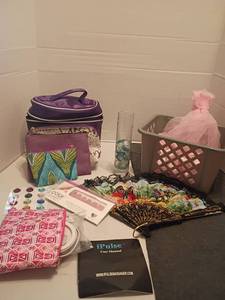 lot 1323 image: Miscellaneous Items.  Hand Held Fan, Makeup Bags, Bonnet and More