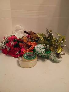 lot 1333 image: Faux Flowers and Wire Edged Ribbon
