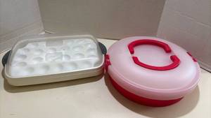 lot 1417 image: Pampered Chef  and other Egg Carry Cases