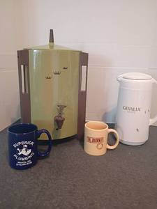 lot 1534 image: Regal Coffee Maker, Gevalia Carafe and Mugs