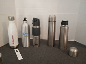 lot 1552 image: 2 Thermos and Insulated Water Bottles