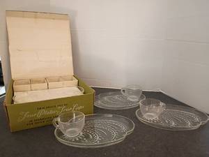 lot 1557 image: 14pcs Sparkling Crystal Glass Snack Sets.  7 Sets total