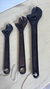 lot 4008 image: Set of 3 Adjustable Crescent Wrenches 10, 12, 15 inch