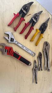 lot 4020 image: Mixed Hand Tools  with Aviation Snips Pliers and Wrenches