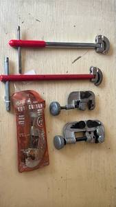 lot 4102 image: Pipe Wrenches and Tube Cutter