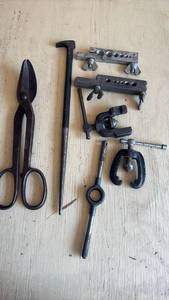 lot 4105 image: Vintage Hand Tools