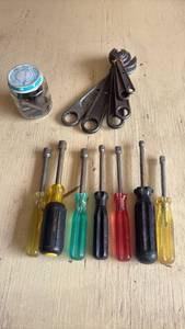lot 4108 image: Screwdrivers, Wrenches and Drill Bits