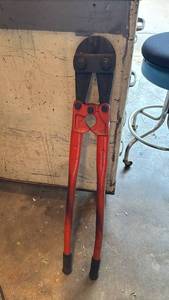 lot 4154 image: Heavy Duty Bolt Cutters