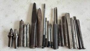 lot 4309 image: Chisels, Punches and Drifts