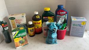 lot 4331 image: Garden Care Products and Lawn Treatment Bundle