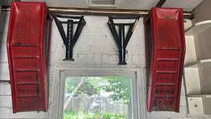 lot 4400 image: Heavy Duty Ramps with pair of Jacks