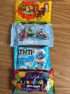 lot 628 image: Four bags of candy