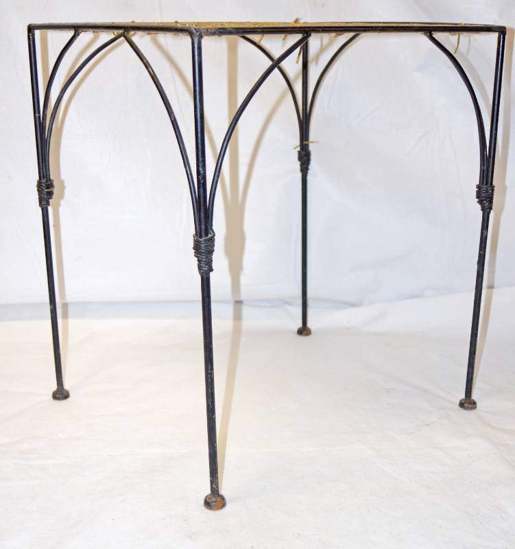 lot 6198 image: Metal Frame Table with wicker top - Wicker Needs repair - Frame is NICE