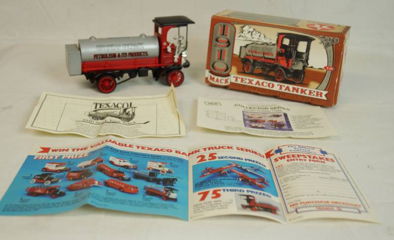 lot 6241 image: ERTL Collectibles - Die Cast Metal Coin Bank -1910 MACK TEXACO TANKER - ERTL No F122 w original box - 1995
