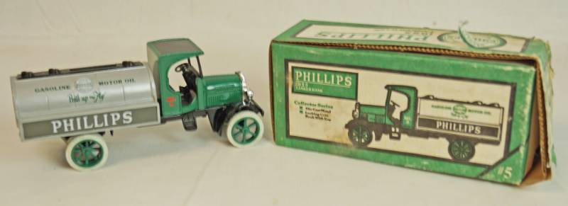 lot 6245 image: ERTL Collectibles - Die Cast Metal Coin Bank -1925 Phillips Tanker Bank - ERTL NoB707 w original box See pics for box condition- 1994