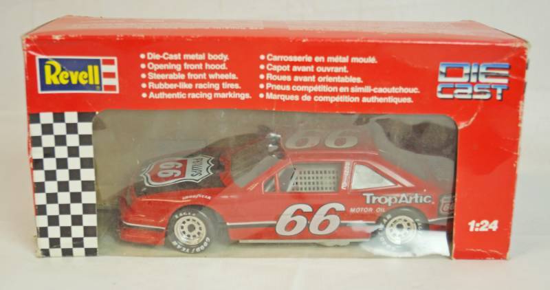 lot 6250 image: Revell Collectible TropArtic Pontiac Phillips #66 Diecast 124 scale Race car No 8635R4300 w original box and decals 1991