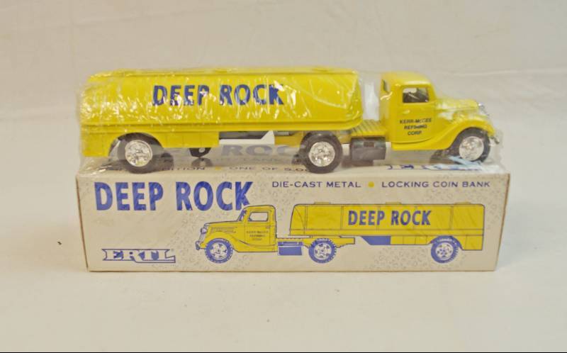lot 6268 image: ERTL Collectible- Die Cast 1937 Kerr Mc Gee Deep Rock tractor tanker locking coin bank-woriginal box 1992-stock no 9983