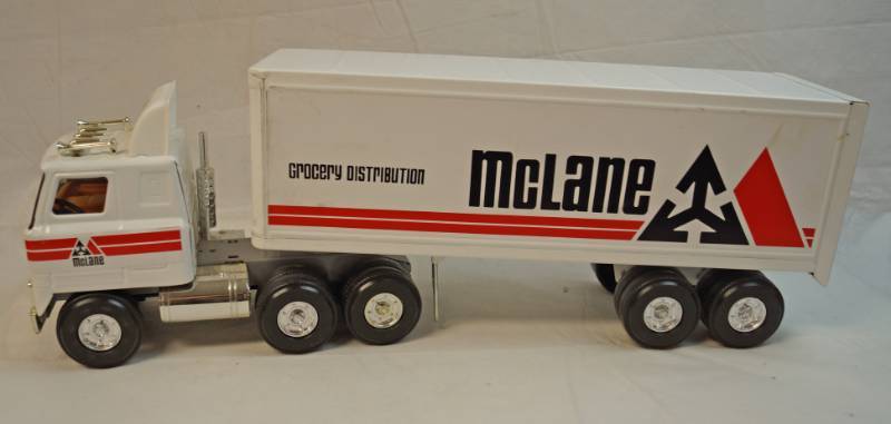 lot 6271 image: Collectible- Die Cast semi truck model-McLane Grocery Distributors -with opening rear doors