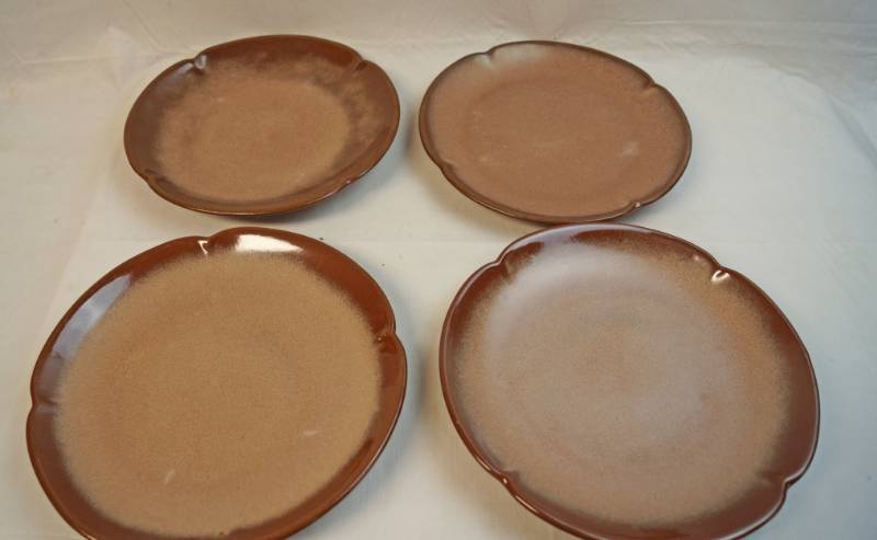 lot 6284 image: Frankoma Pottery brown plates-Set of four-see pics for size-Nice