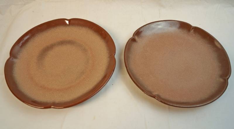 lot 6288 image: Frankoma Pottery brown plates-Set of two-see pics for size-Nice
