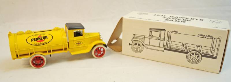 lot 6290 image: ERTL collectible -Die Cast- 1931 Hawkeye Pennzoil Tanker Bank with key-in original box-134th scale-stock number 9031