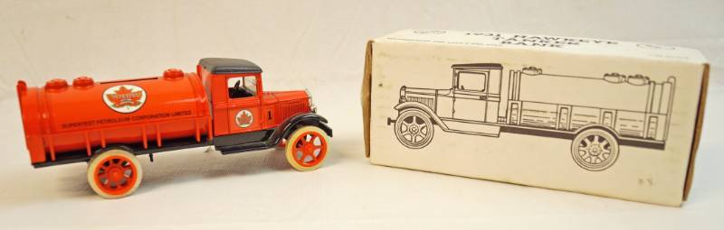 lot 6292 image: ERTL collectible -Die Cast- 1931 Hawkeye Supertest Petroleum Corporation Tanker Bank with key-in original box-134th scale- 1990 -stock number 9744