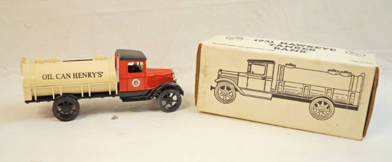 lot 6294 image: ERTL collectible -Die Cast- 1931 Hawkeye Oil Can Henrys Tanker Bank with key-in original box-134th scale-1990-stock number 9897
