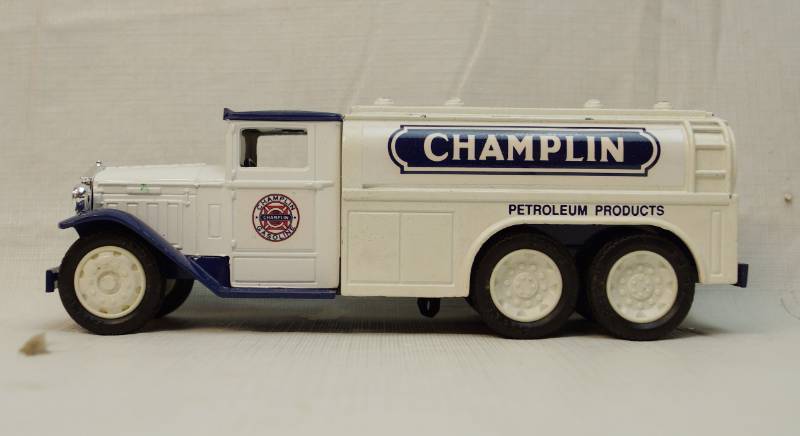 lot 6306 image: ERTL collectible -Die Cast- 1930 Diamond T Champlin Refining Company- Enid, Oklahoma- Tanker Bank -See pics for more info.