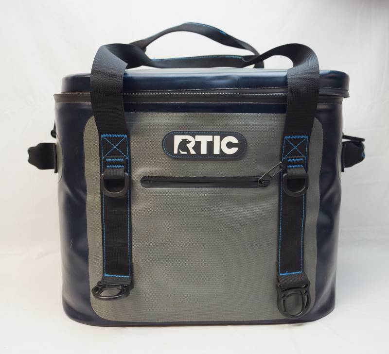 lot 6331 image: Rtic lunch bag with mesh and zippered pockets-see pics for more info