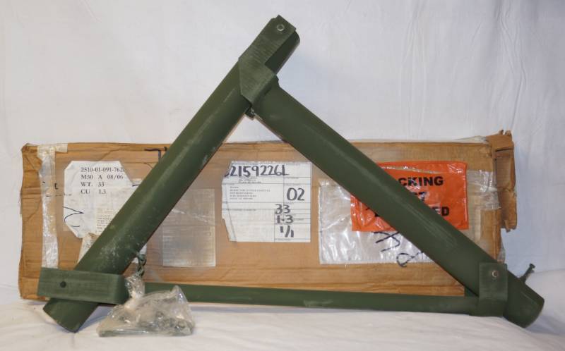 lot 5004 image: Military Vehicle Frame Structure Artillery Mount - NEW w shipping box and papers