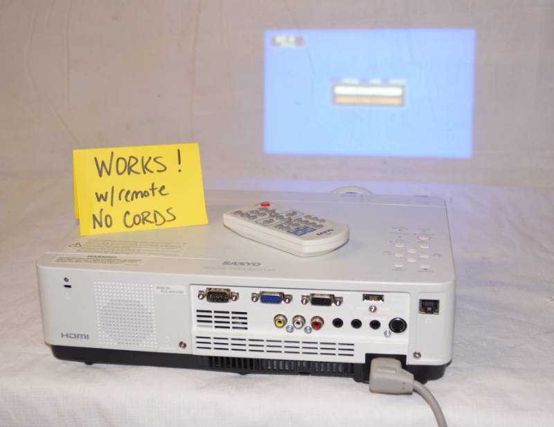 lot 5009 image: Projector w remote - WORKS No cord or cables - See Pics - SANYO M# PLC-WXU300