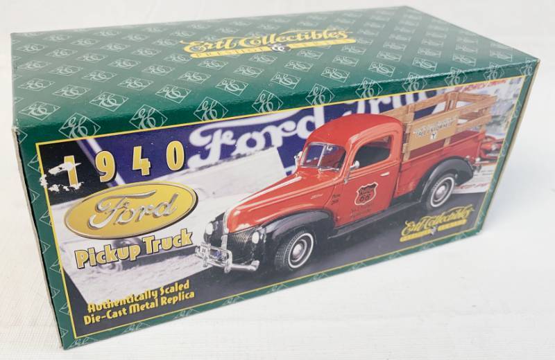 lot 2085 image: 1940 FORD Pickup Truck - PRESTIGE SERIES - FIRST EDITION - Phillips 66 - 125 Scale - 1995 ERTL