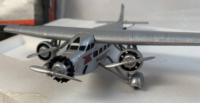 lot 8037 image: ERTL Phillips 66 - 1929 Ford TRI-MOTOR - Die-Cast Metal - Vintage Airplane Bank