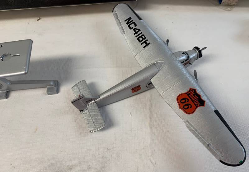 lot 8038 image: ERTL Phillips 66 - 1929 Ford TRI-MOTOR - Die-Cast Metal - Vintage Airplane Bank