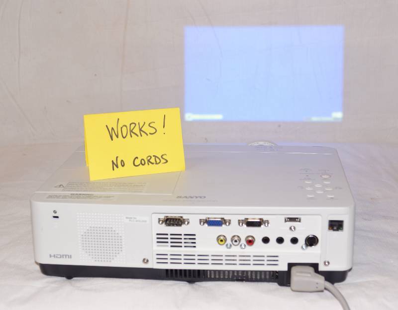 lot 5011 image: Projector - WORKS No cord or cables - See Pics - SANYO M# PLC-WXU300