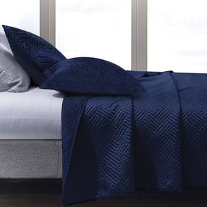 lot 3437 image: NTBAY Queen Silk Satin Quilt Set, Geometric Pattern Bedspread Luxury Quilted Coverlet Set for All Seasons(1 Quilt, 2 Pillow Shams), Navy Blue - Retail $40